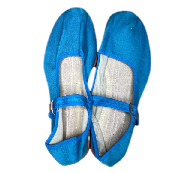 🆑 Chinese Slippers - Blue - Size 7 - No Insoles - Picture 1 of 9